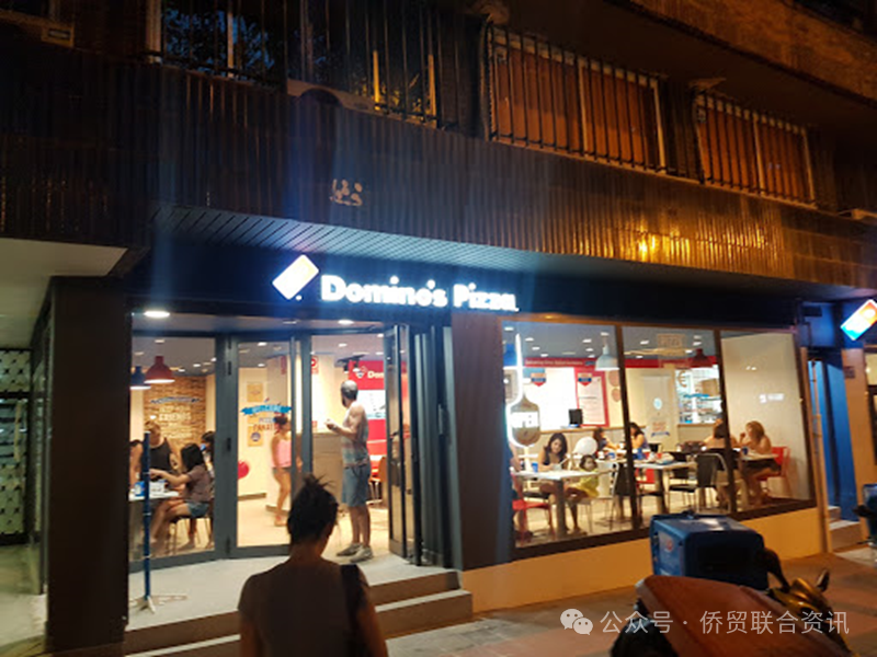 马德里披萨店发生枪击案 隔壁华人百元店成临时避难所